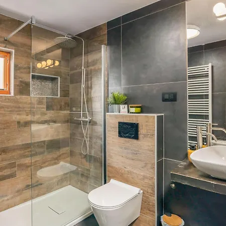 Apartamento Lovely In With Wifi *